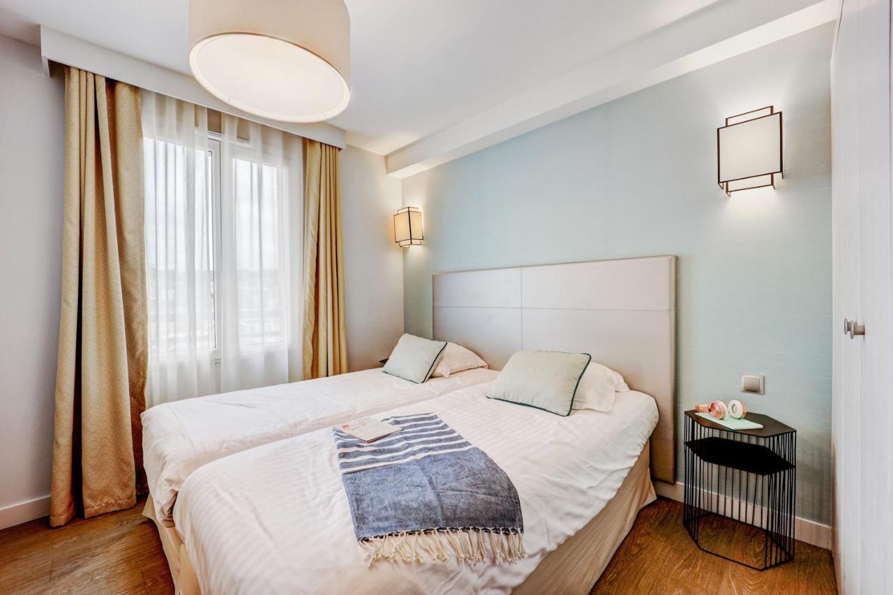 Residence Pierre & Vacances Premium Presqu'Ile De La Touques Deauville Exteriör bild A bedroom