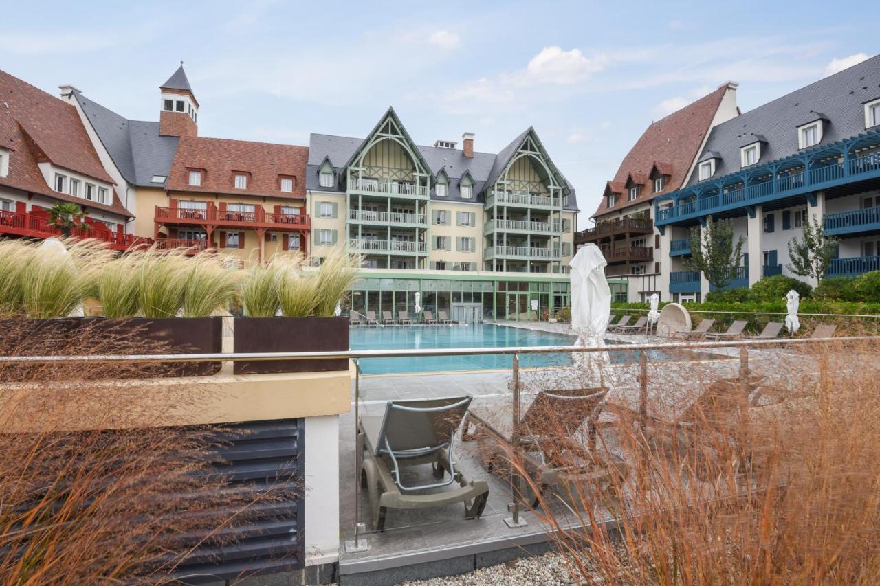 Residence Pierre & Vacances Premium Presqu'Ile De La Touques Deauville Exteriör bild The new spa