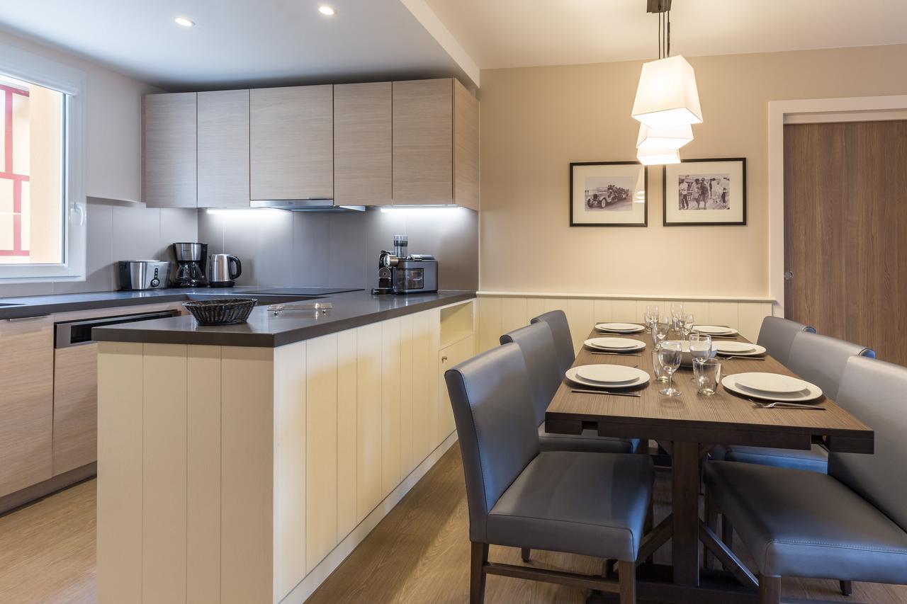 Residence Pierre & Vacances Premium Presqu'Ile De La Touques Deauville Rum bild A typical kitchen