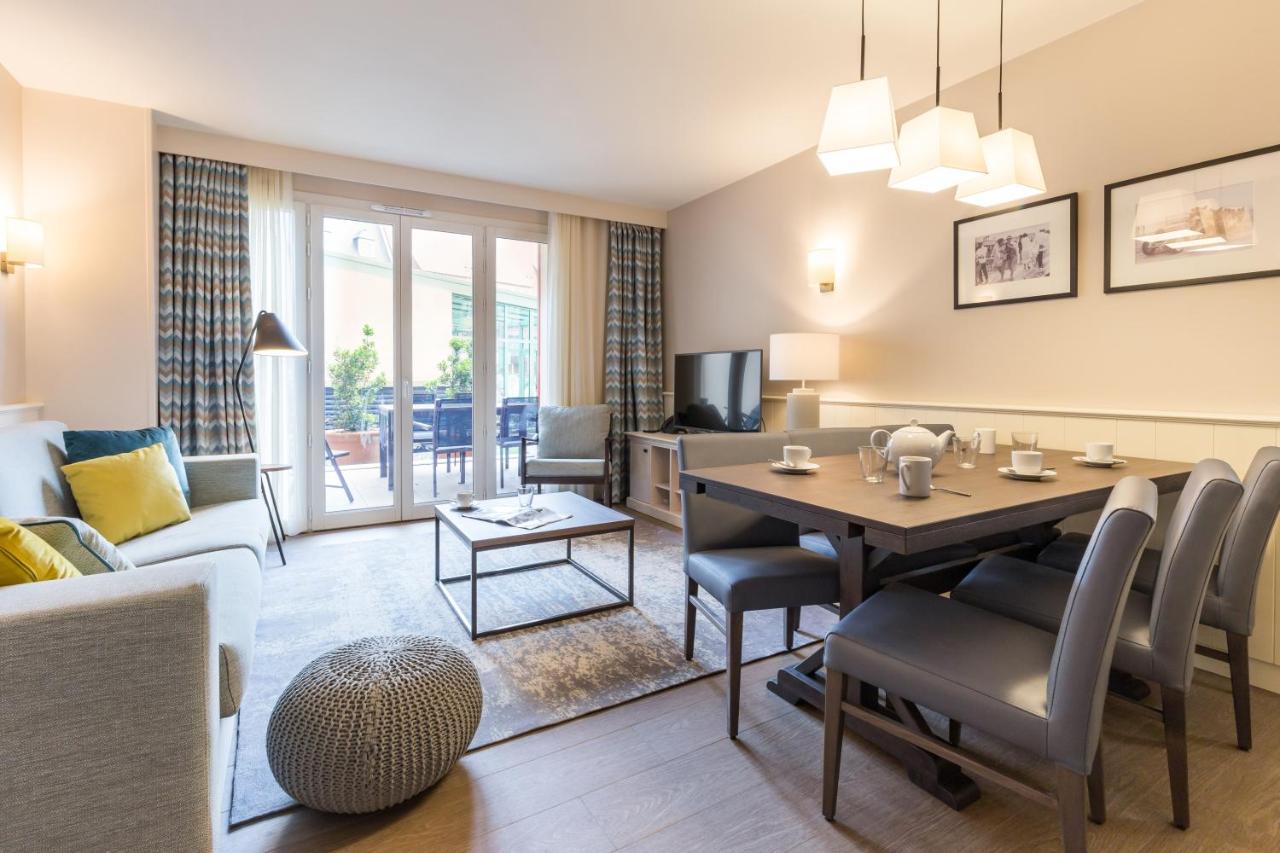Residence Pierre & Vacances Premium Presqu'Ile De La Touques Deauville Exteriör bild Living room